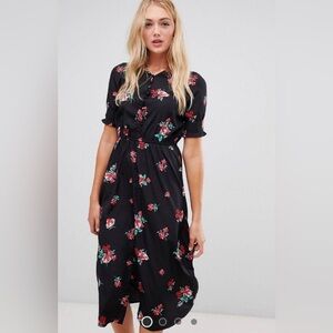 Influence Shirred Sleeve Floral Midi dress